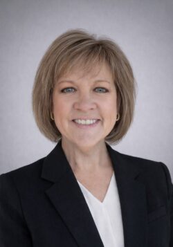 Mandy Sessions headshot